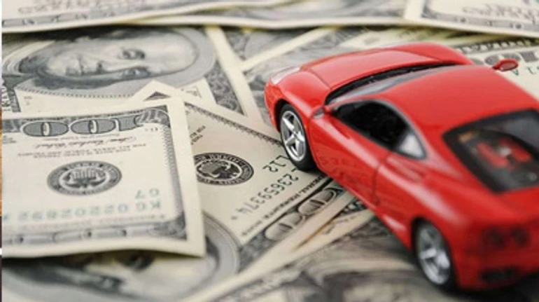 Дорого – багато: хто і скільки платить податку за розкішні авто