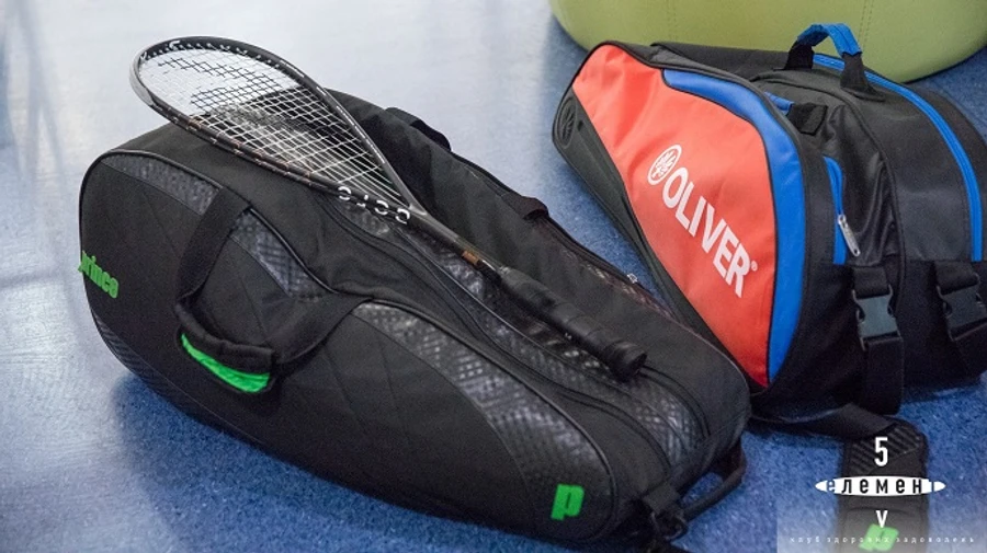 Поліція прийшла до клубу Порошенка, який працював в карантин. Там кажуть про політичне замовлення