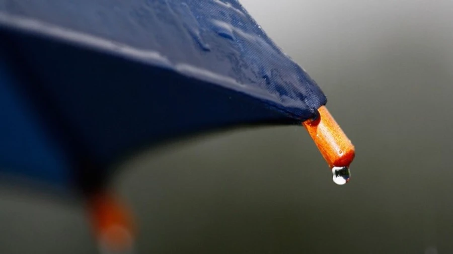 Грози з градом і навіть сніг: синоптики дали прогноз погоди на найближчі дні