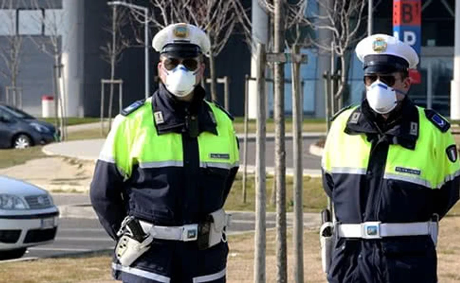 Коронавірус в Італії: влада закрила на карантин всі школи і університети країни