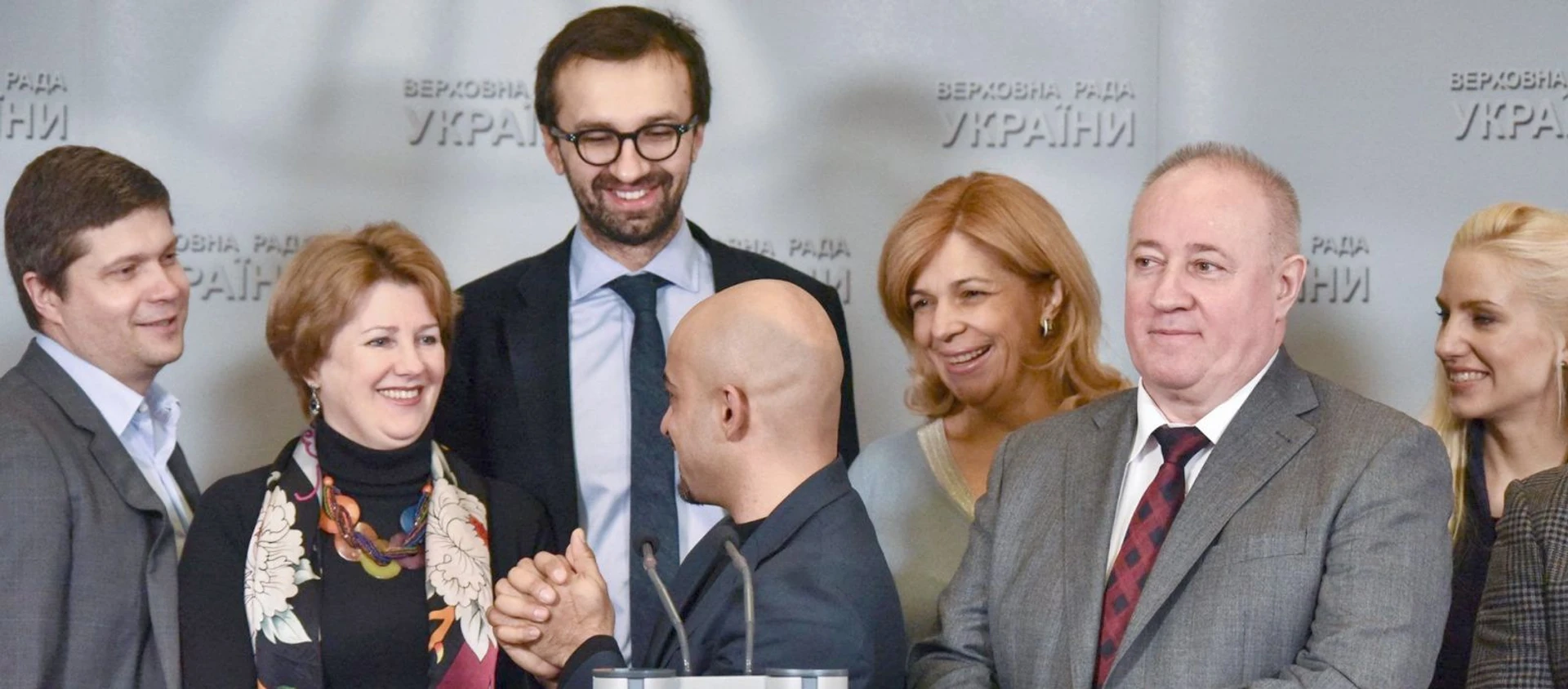 Новые лица год спустя. Ложка меда в бочке дегтя