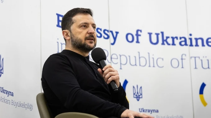 Zelenskyy: Neither side will win the war on the battlefield