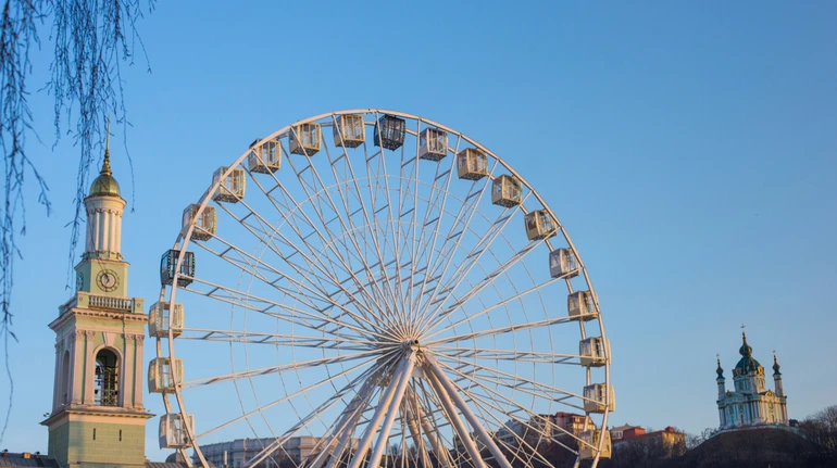 В Киеве могут остановить работу Колеса обозрения на Подоле: прокуратура выявила нарушения безопасности