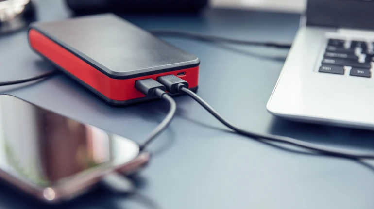 Какими бывают USB-зарядки и почему ваши девайсы заряжаются медленно