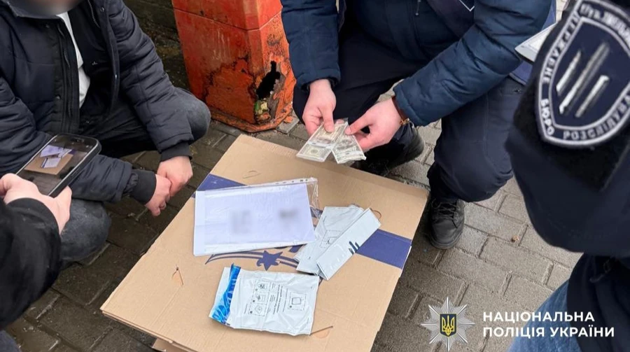 На Буковині військовий ТЦК влаштував бізнес на ухилянтах: його затримали