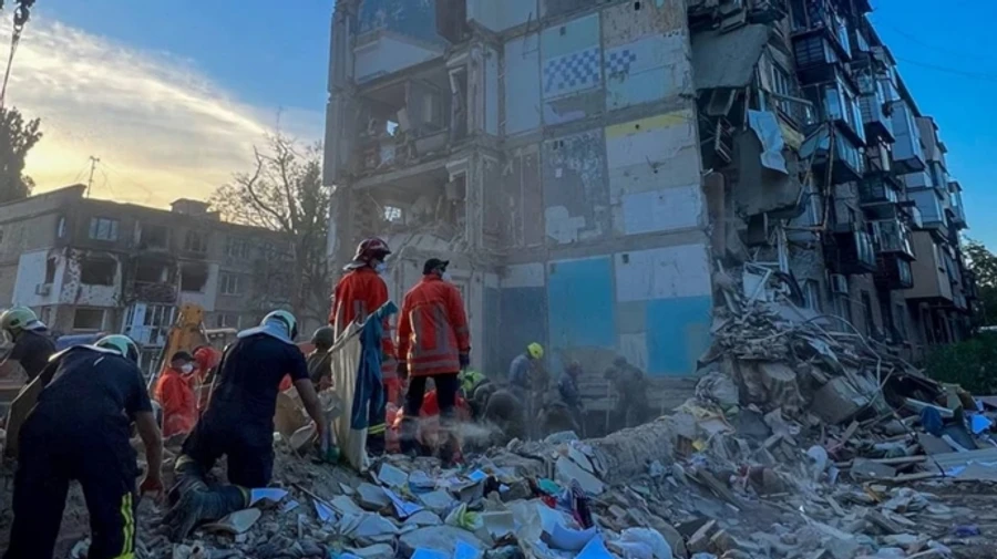 Ukrainian agriculture ministry employee lost both her children in Russian attack on Kyiv – video