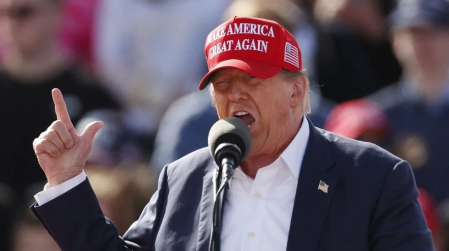 Donald Trump says he would bomb Moscow and Beijing – WP 