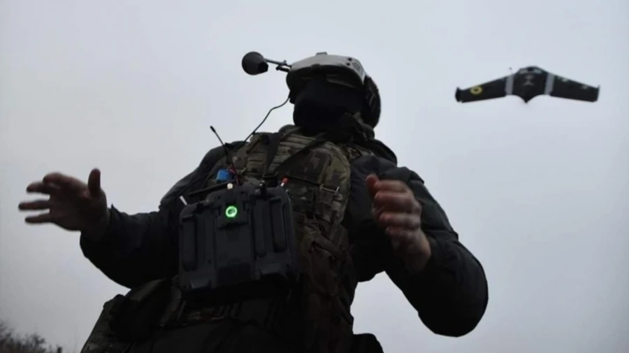 UK and allies seek to arm Ukraine with AI-enabled swarm drones – Bloomberg