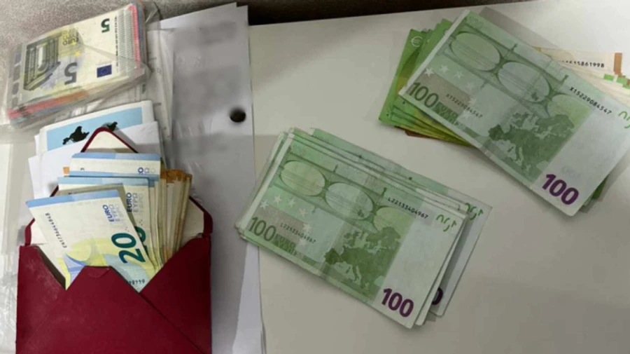 Депутат с сообщником организовали незаконный трансфер мужчин за границу