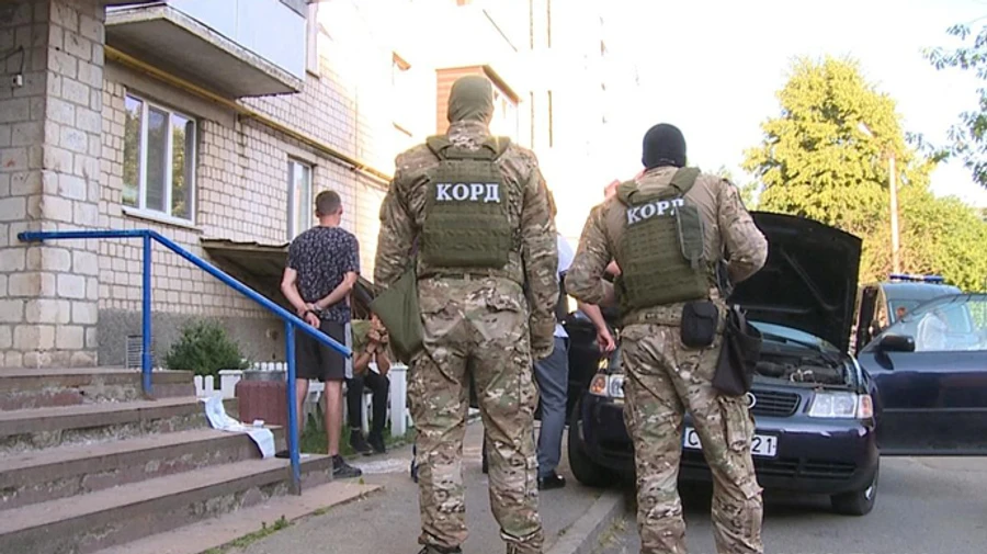 Полиция задержала преступную группу, которая взрывала банкоматы