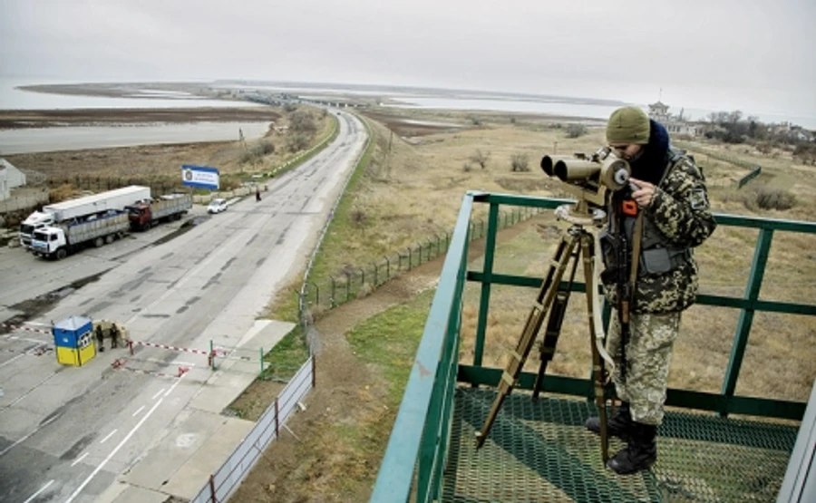 СБУ затримала екс-чиновника окупованого Криму: приїхав по біометрику