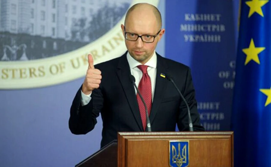 Яценюк не понимает, за что его увольнять