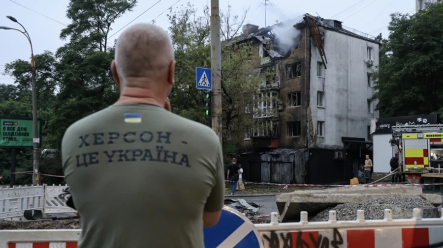 В Херсоне российский дрон ранил пожилого мужчину