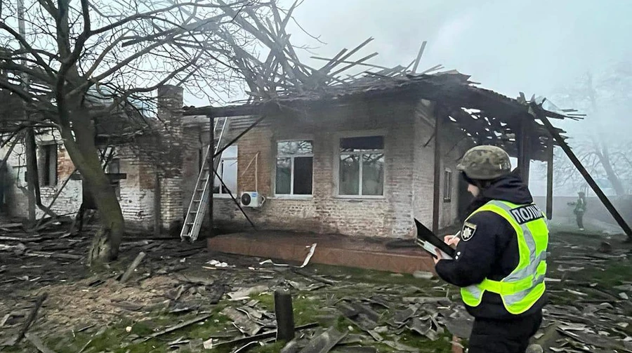 На Чернігівщині ворожий дрон вдарив по лісгоспу: поранено охоронця, спалахнула пожежа