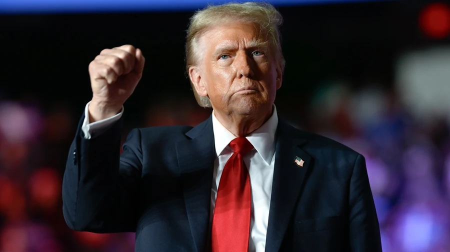 Trump is told to focus on quarantining Venezuelan oil for two months - media