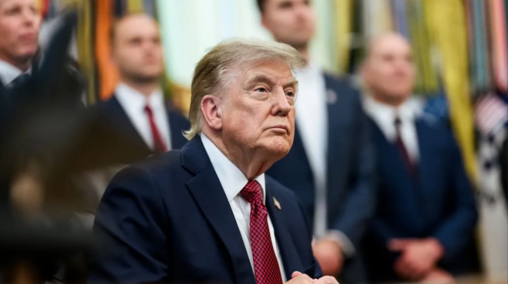Трамп вірить, що США збережуть повний контроль над Ормузькою протокою, бо є "сталева стіна"