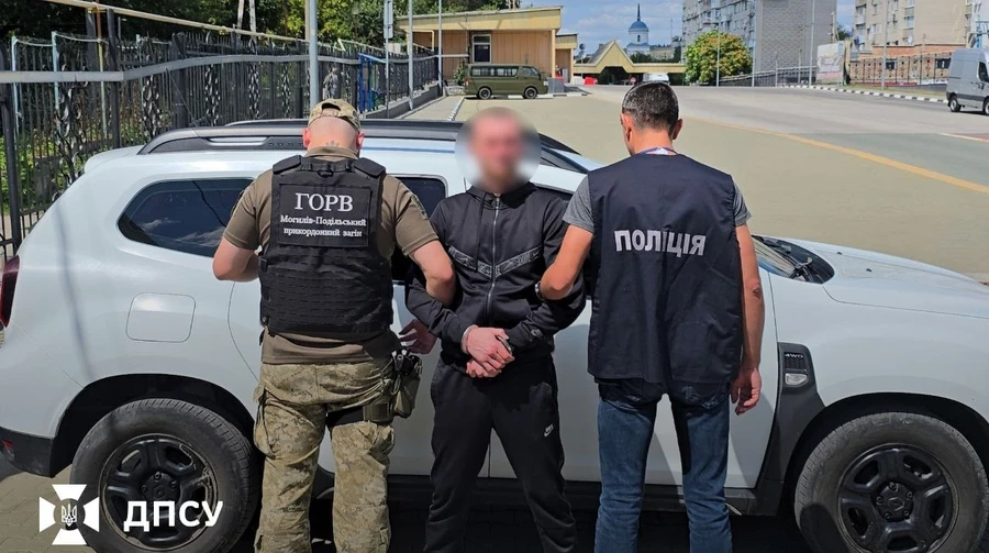 Молдова выдала Украине организатора незаконной переправки мужчин через границу