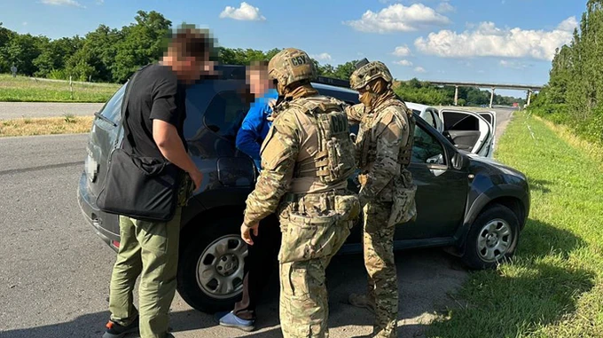 Полював на західну зброю: СБУ затримала працівника оборонного заводу
