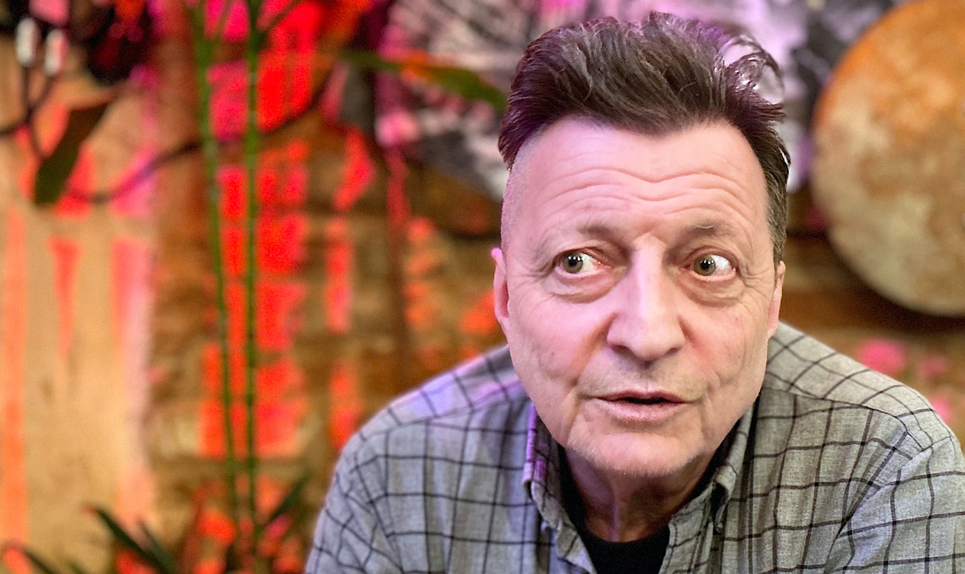 Они спекулируют на теме войны. Влодко Кауфман об искусстве в трудные времена, привыкании к погибшим и собственных табу