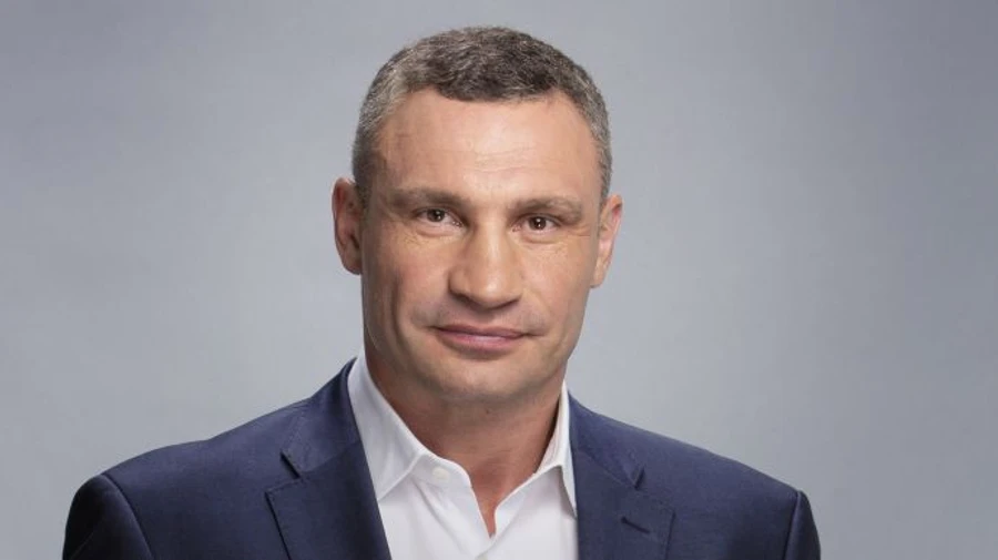 Кличко проводить з’їзд своєї партії. Прийшли Порошенко, Луценко і Рябошапка