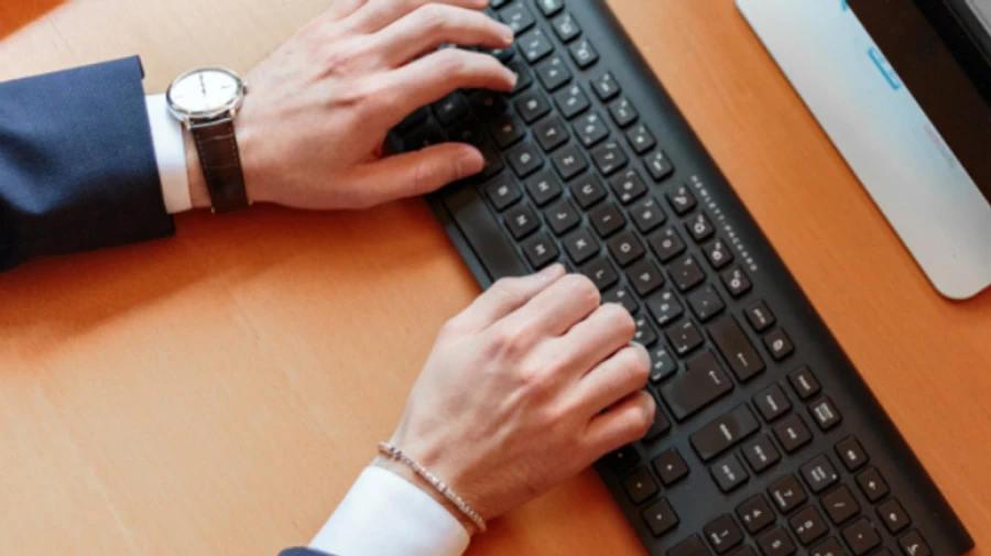 НАПК нашло нарушения в декларациях 5 министров и 7 судей