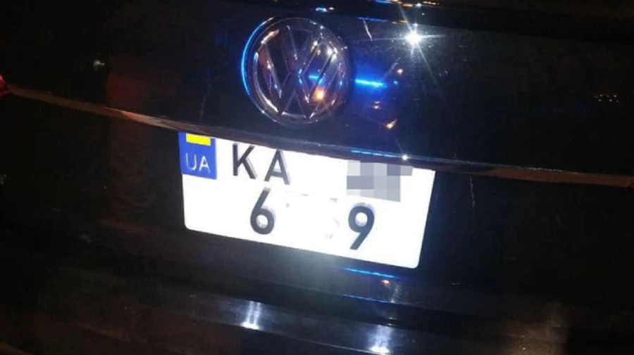 Рисуют, стирают, закрывают: как изобретательные водители прячутся от камер МВД