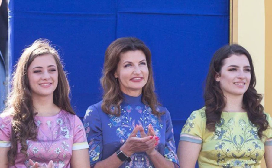 Дочери Порошенко поехали учиться в Лондон