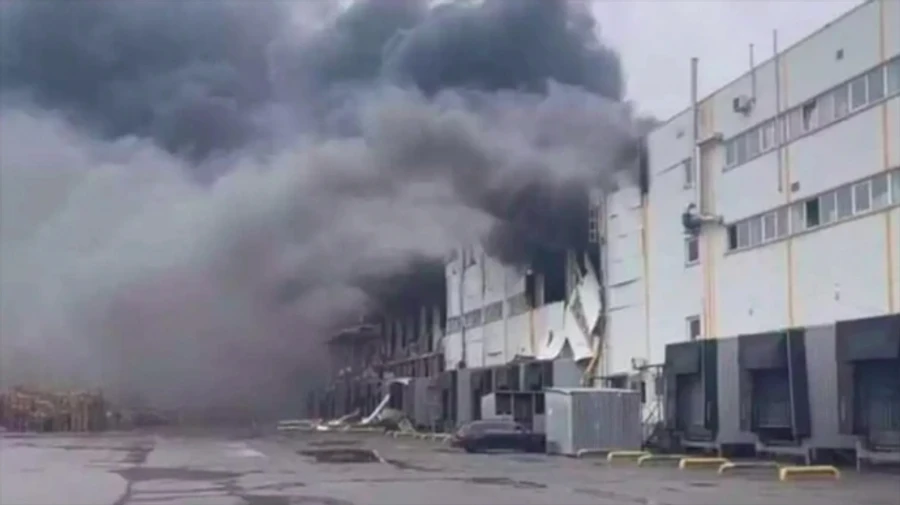 Russian missile hits ATB supermarket warehouse in Dnipro