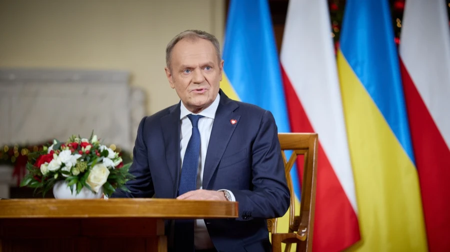 Конфлікт щодо підрозділу Героїв УПА: Туск закликав Зеленського і Навроцького до відвертої розмови
