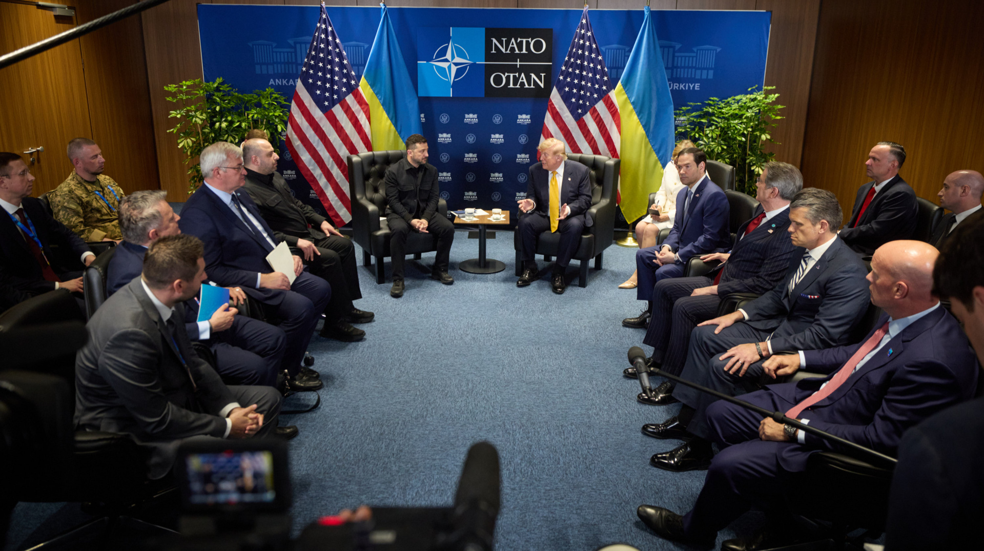 Зеленський розповів, про що говорили з Трампом: Важливий акцент на зміцненні ППО