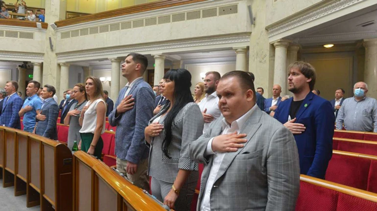 Парламентський рейтинг: бар’єр долають 5 партій