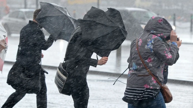 Киевлян предупредили о сложных погодных условиях, объявлен I уровень опасности