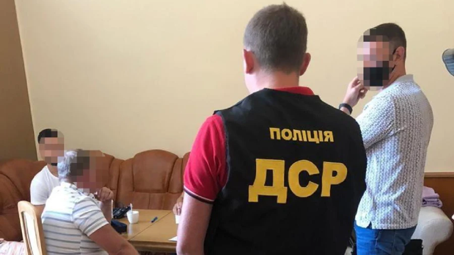 На взятке задержали ректора вуза в Днепре