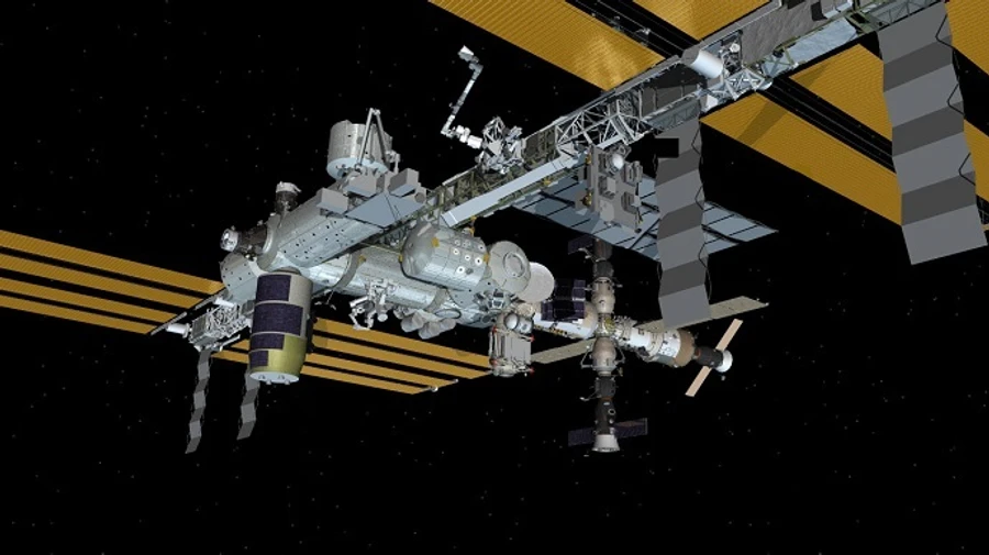 Чтобы избежать возможного столкновения с космическим мусором МКС изменила орбиту