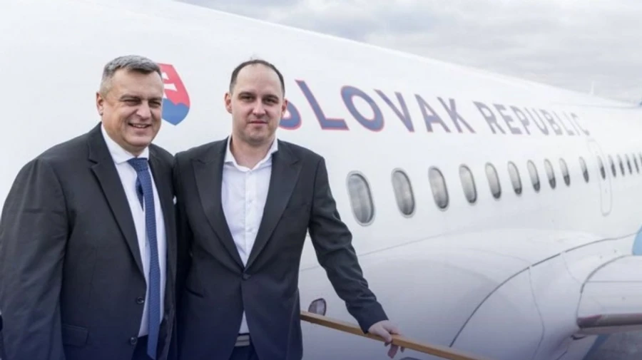 Pro-Russian Slovak MPs fly to Moscow to discuss gas supply, but Poland banned them from its airspace – photos
