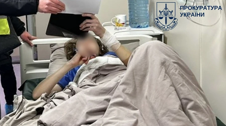 Суд арестовал подростка, напавшего с ножом на учительницу и одноклассника в Киеве