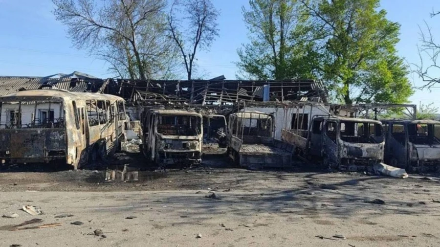 Russia strikes major construction firm's base: vehicles burn out, people injured