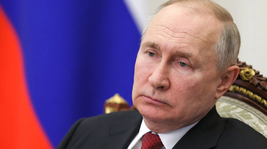 Putin calls Lukashenko in morning