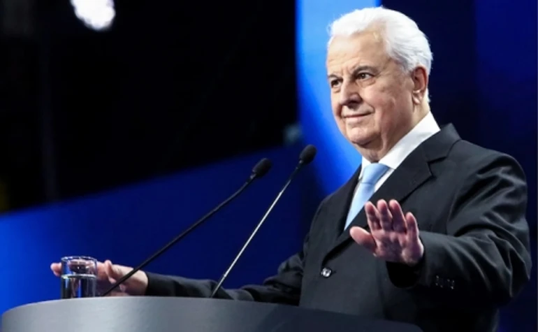 Всі кольори карантину, Кравчук у ТКГ та додаткові вихідні