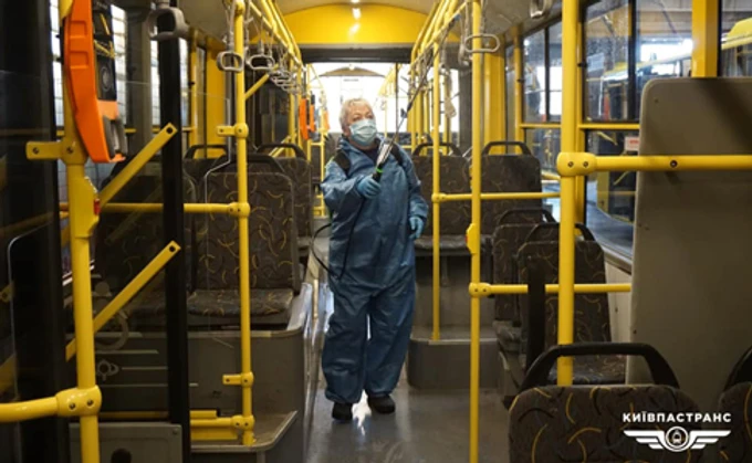 У Києві дезінфікують транспорт