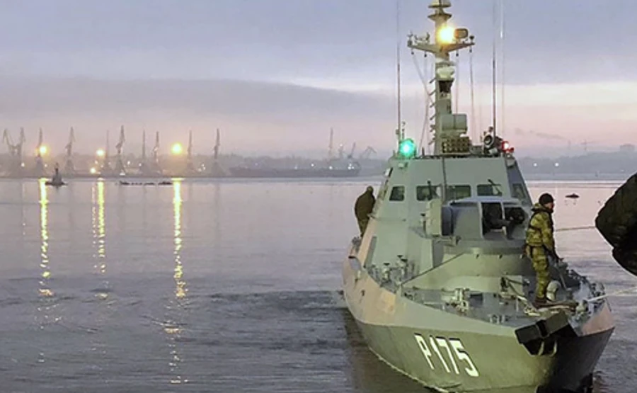 Катер Бердянськ був обстріляний з російського вертольота – експертиза