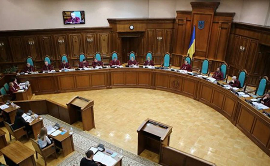 Радник Зеленського прокоментував звільнення глави КС