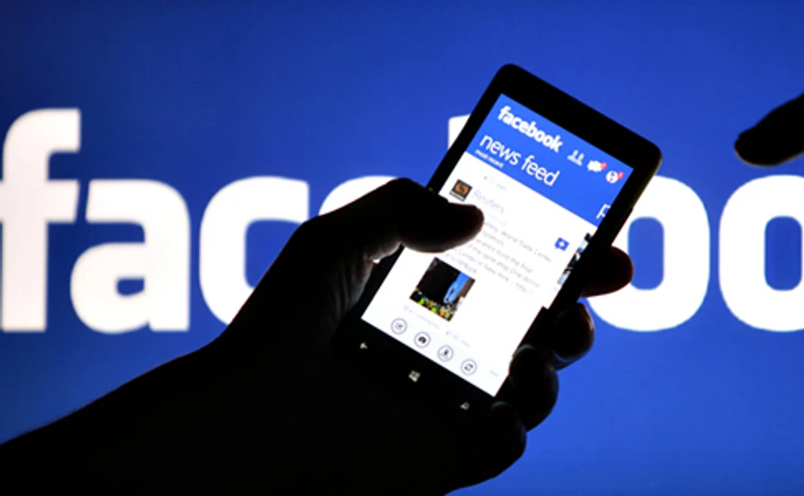 ФБР підозрює РФ у поширенні фейкових новин в соцмережах перед виборами в США