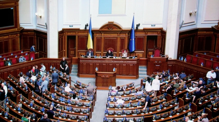 В Раде появился проект постановления о возобновлении трансляции, Слуги обещают поддержать