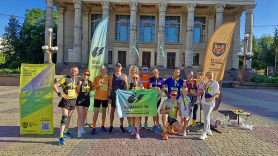 Soldiers run 1,500 km across whole of Ukraine to support brothers-in-arms' recovery