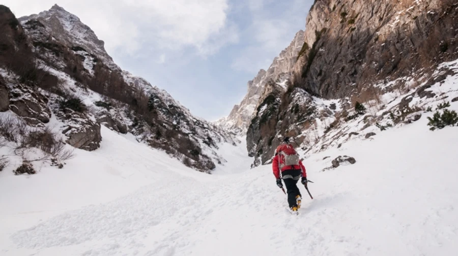 Румынские спасатели прекратили поиски в горах 3-х украинцев, которые просили о помощи