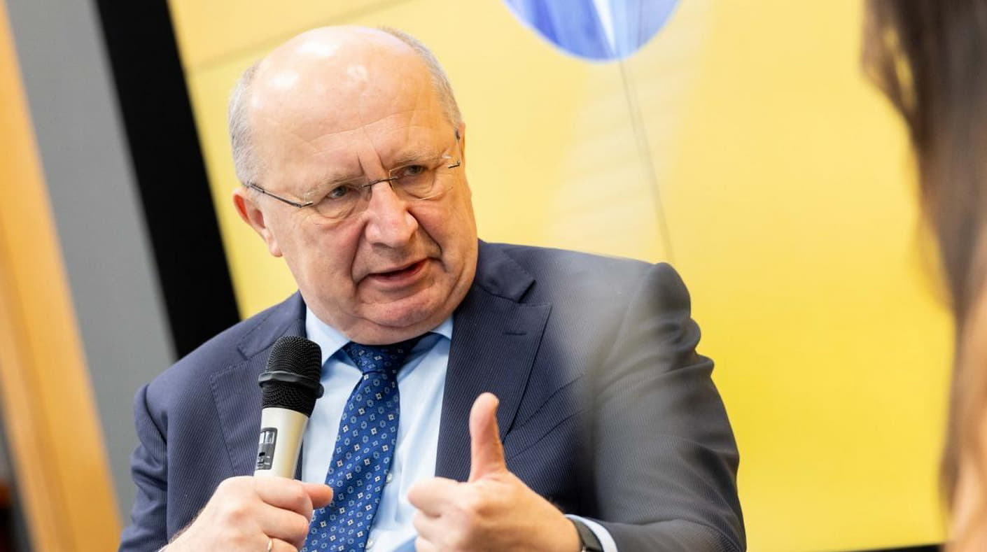 Єврокомісар: "Звільнення Федорова поставить питання, чому таку людину замінюють"