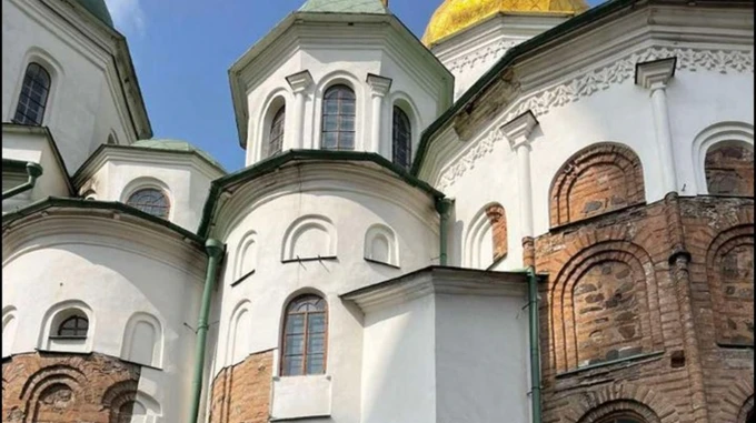 Russian overnight attack damages Kyiv's St Sophia Cathedral and Odesa Film Studio – photos