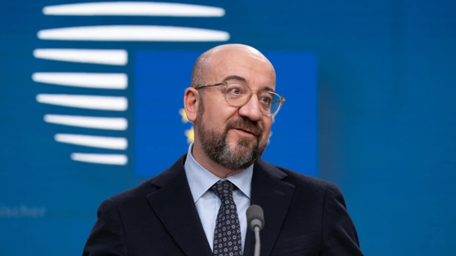 Politico пише, що в ЄС розлютились через рішення президента Євроради піти у відставку