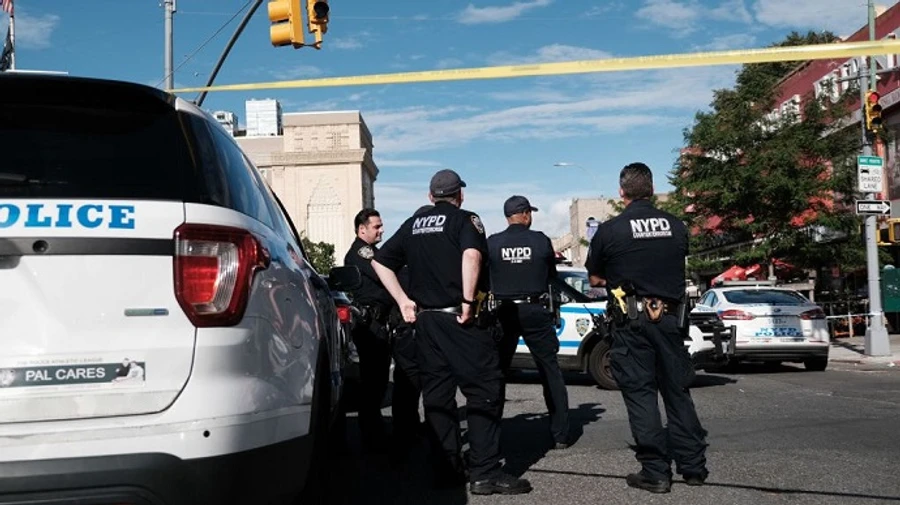 В американському ТЦ чоловік відкрив стрілянину: є загиблі та поранені